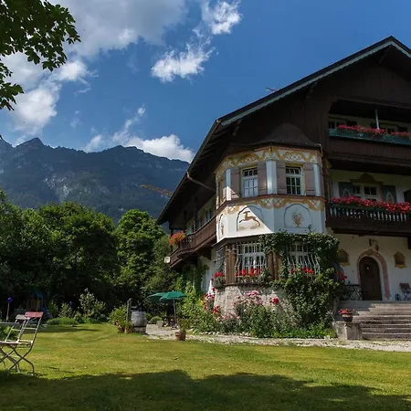 Gaestehaus Hohe Tannen 3* جارمش بارتنكيرشن
