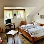 Gaestehaus Hohe Tannen 게스트하우스 가르미슈파르텐키르헨