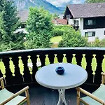 Gaestehaus Hohe Tannen 게스트하우스 3*