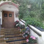 Gaestehaus Hohe Tannen 게스트하우스 3*