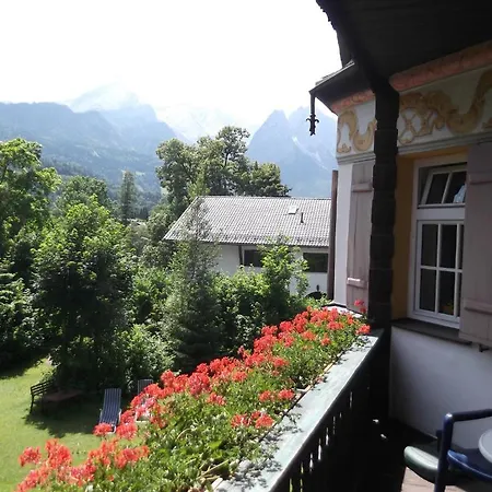 Gaestehaus Hohe Tannen Maison d'hôtes 3*