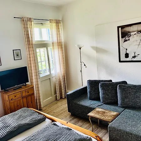 Maison d'hôtes Gaestehaus Hohe Tannen 3*